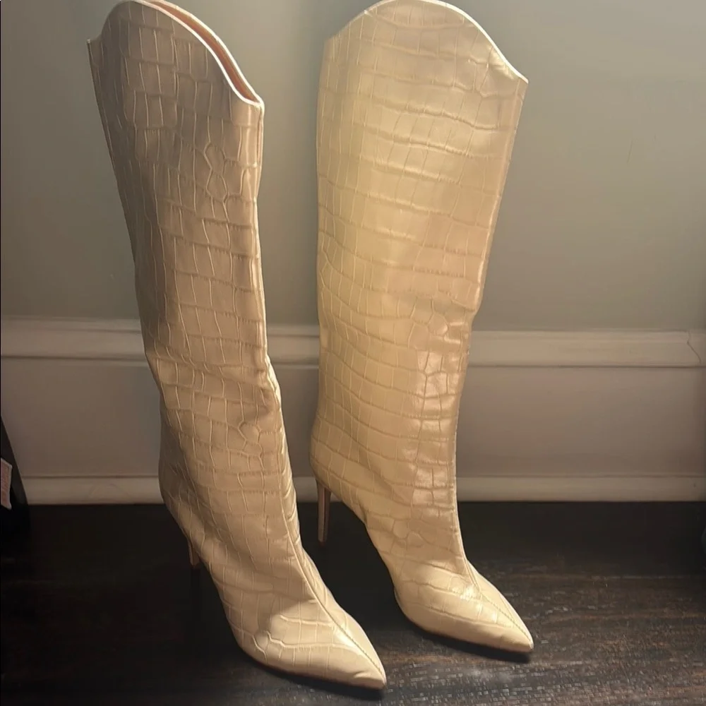 Schutz Maryana Pointed Toe Boots Cream 9.5 - Picture 1 of 4